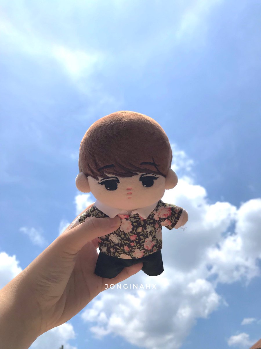 jonginahx's tweet photo. WTS / LFB 

FLORAL SWEATER for 15cm doll🌸

‼️Limited pieces left‼️

(Yes it’s one of the most iconic look our Gucci Prince Kai served in Milan)

RM20 excl postage
DM to order 💌

#EXO #KAI #EXOKAI #DollClothes #GucciKai #엑소 #카이 #인형옷 #구찌카이 https://t.co/RbALmAuOUL