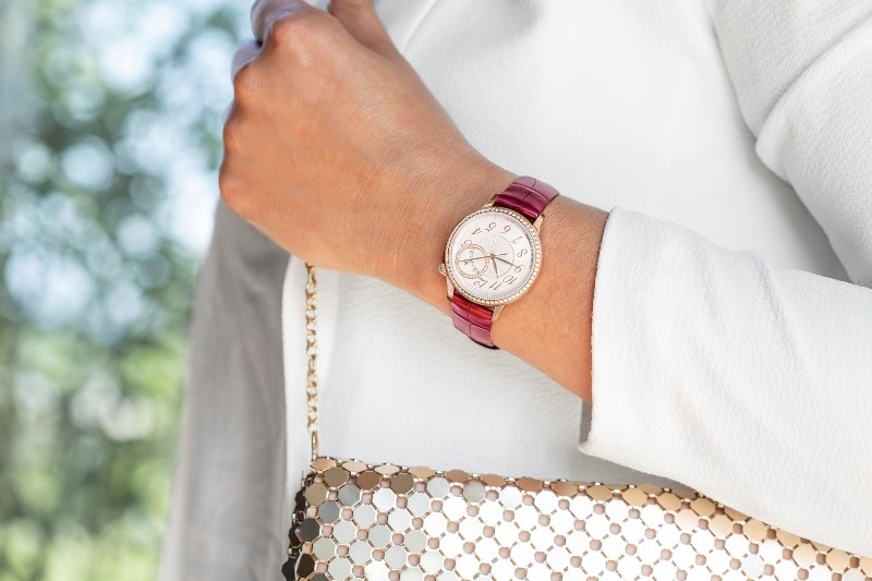 Égérie, la nuova musa di Vacheron Constantin lifestar.it/2020/04/18/799…