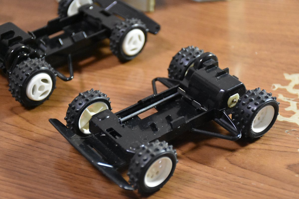 ホットショット&サンダードラゴンミニ四駆✨初期✨ケース付✨ 穴無タイプ1シャーシ 次男、ミニ四駆 サンダードラゴン タイプ1シャーシでデビュー - ふぇに