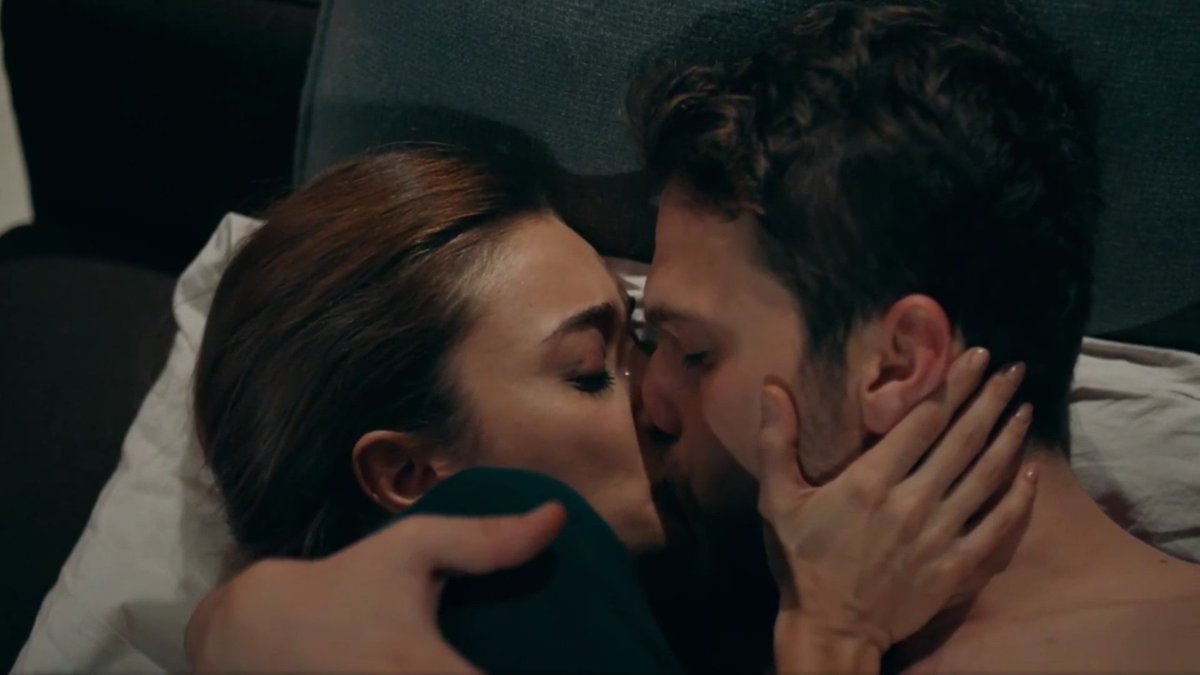 Was a beautiful feeling,not a bad feeling full of guilt and pain,y saw already N as S,S means the past,means loss,means pain,he cant have a beautiful feeling with N While thinking of S,which means that feeling was an E one,efyam music played during the kiss+++  #cukur  #EfYam