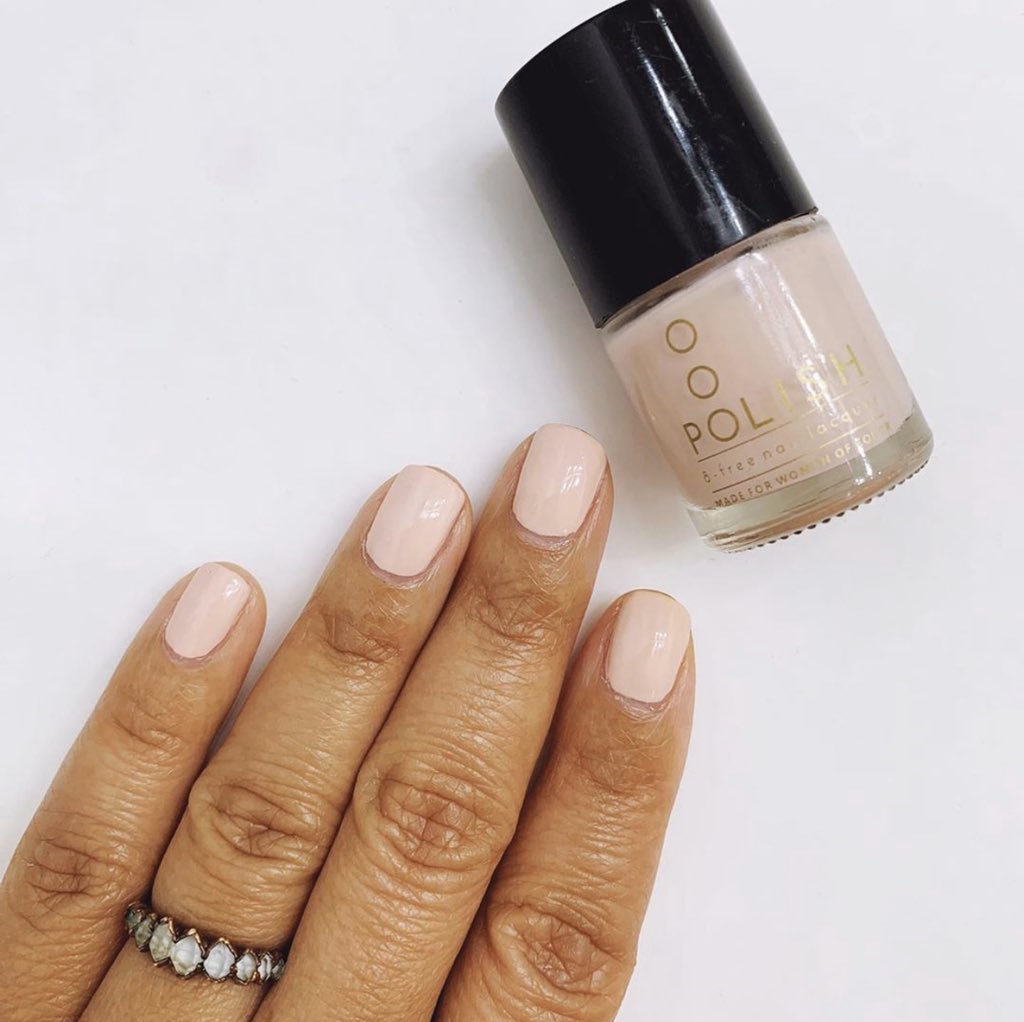 ASKIA MUSA by OOO polish - simple, classy, neutral, amazing application 💅🏾  
.
#nicehands #manicure #ooopolish #8free #crueltyfreebeauty #shop13 #SupportBlackBusiness #diversityinbeauty