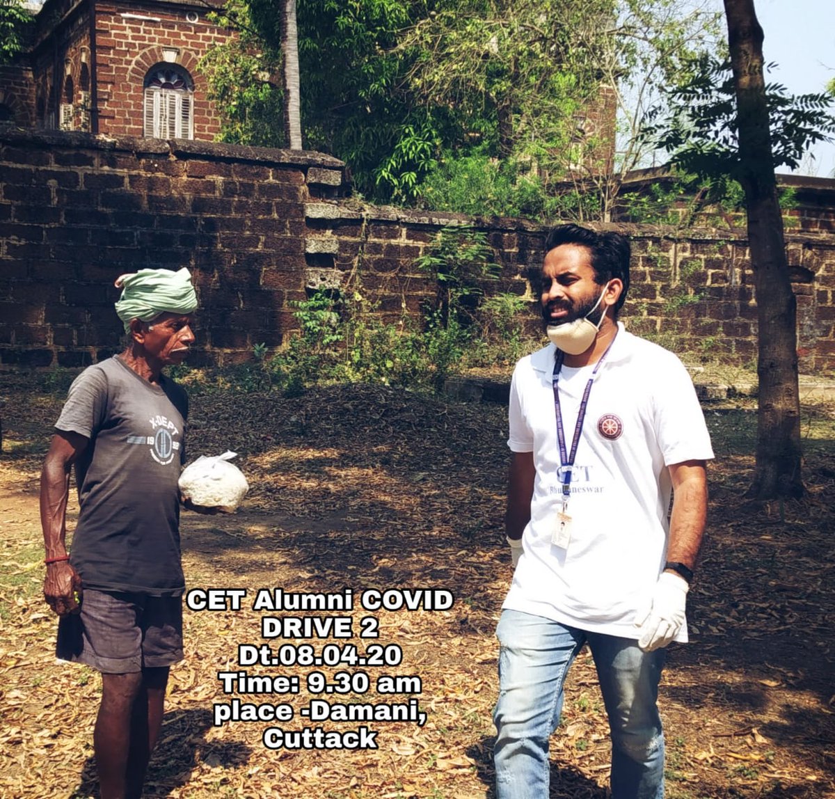 CET_NSS's tweet photo. #Drive2 Distributed Chuda, Sugar, Biscuit, Amul, Soap in #DamaniTribalVillage Cuttack in this Pandemic Situation #COVID19 in association with Students of CET, team NSS, our Alumni, and faculties. CET Family always with needy people #CETFightCorona https://t.co/a0bPgxUA9Z