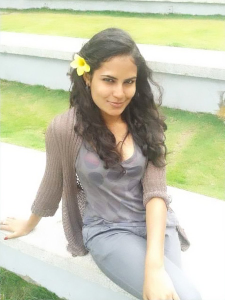 RoopaRayappa's tweet image. #MeAt20 vs #MeNow