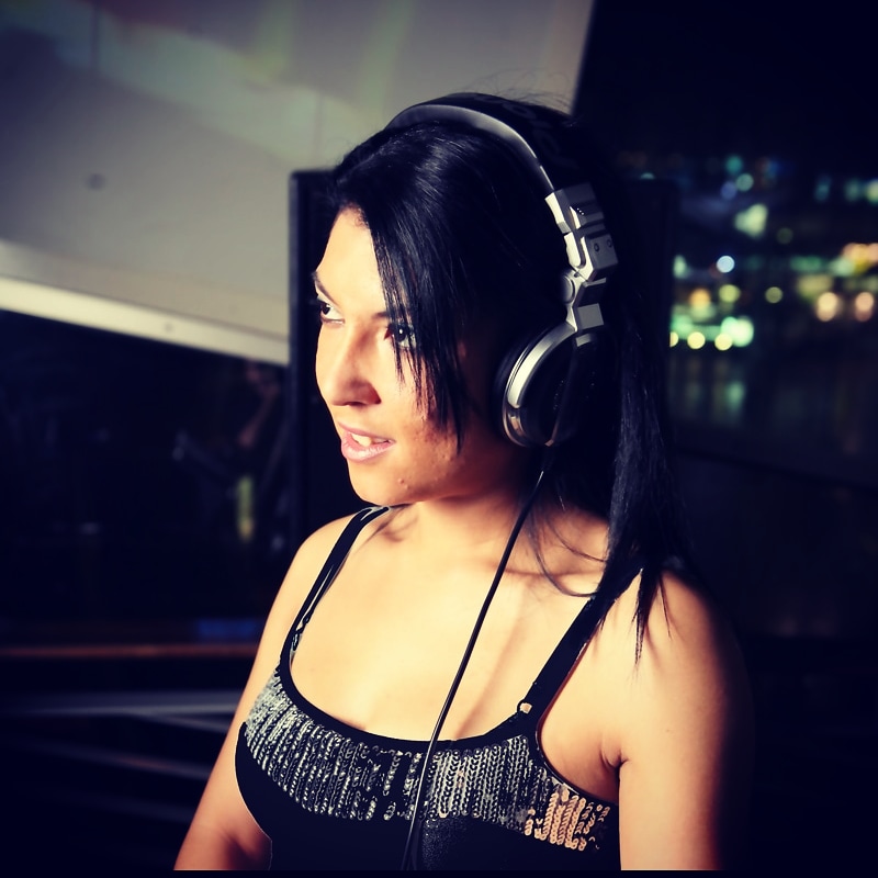 Spiral_Zed's tweet photo. I miss gigs!
Happy Saturday y'all ✌🎧
#gigs #imissgigs #djs #djheadphones #mixing #nightclubs #events #femaledj #girldj #womandj #music #edm #theharderstyles #hc4life #djlife #saturdaynight https://t.co/j8sfS8t8KO