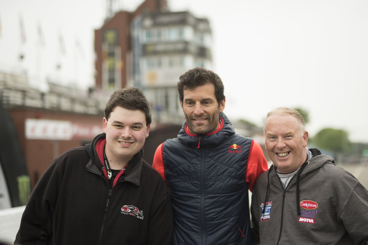 Throwback to when some Aussie bloke asked to have his picture taken with <a href="/StevieRial1/">Stevie Rial</a> <a href="/StevieRRN/">Road Racing News</a>