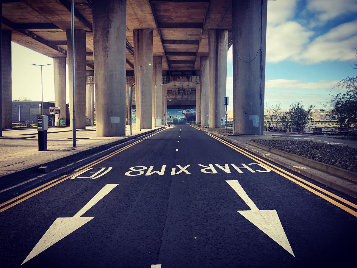 clesliephoto's tweet photo. Phone snaps from this mornings run.
Sadly getting used to seeing this city empty and void :(
#lockdown #glasgow #hourofexercise https://t.co/RezRyDeeHk