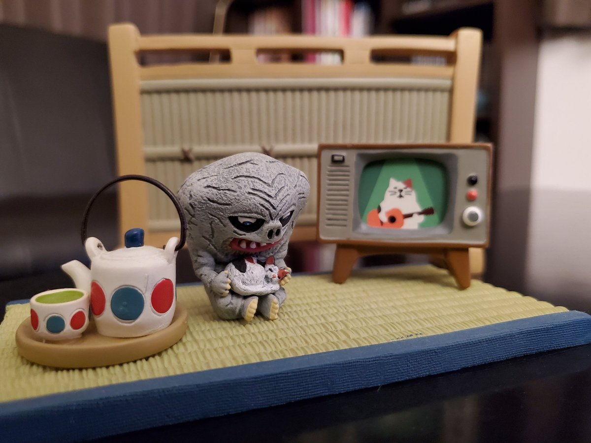 おとなりのかいじゅう