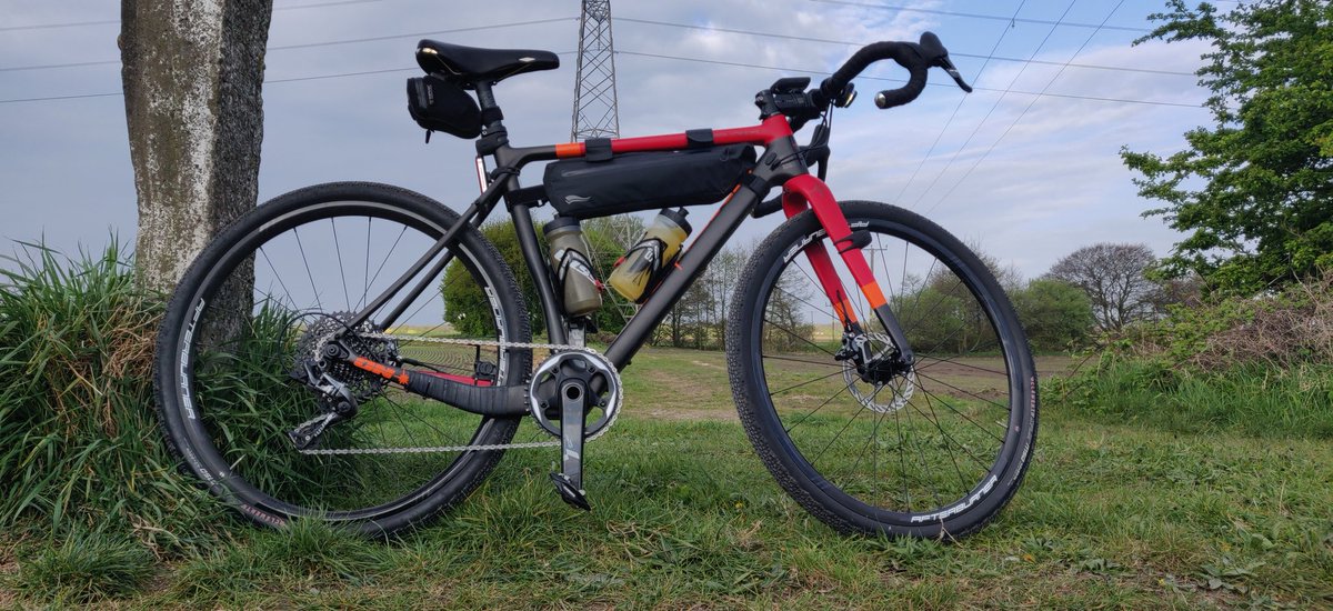 Channelled my inner Marco Pantani on today's exploring gravel ride along the Cheshire Lines. In all my years living near it, never ridden it. Bit of a roadie snob, y'see.