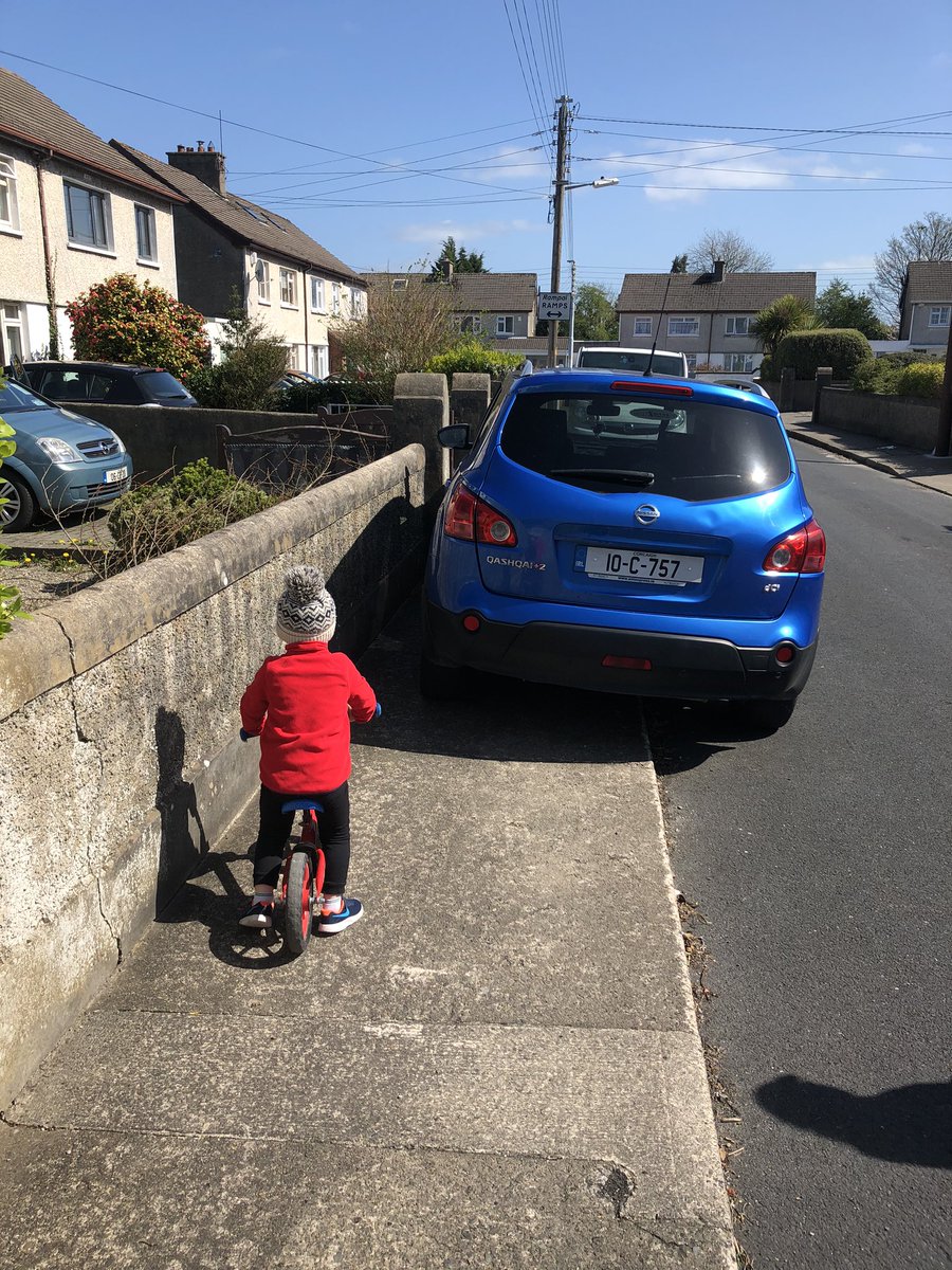 Really important to remember with everyone at home these days that footpaths aren't for parking cars on. So many instances of this around. #Clareview <a href="/PedestrianLK/">Limerick Pedestrian Network</a> <a href="/GardaTraffic/">An Garda Síochána</a> <a href="/LimerickCouncil/">Limerick Council - Comhairle Luimnigh</a> <a href="/LimerickFire/">Limerick Fire & Rescue</a>