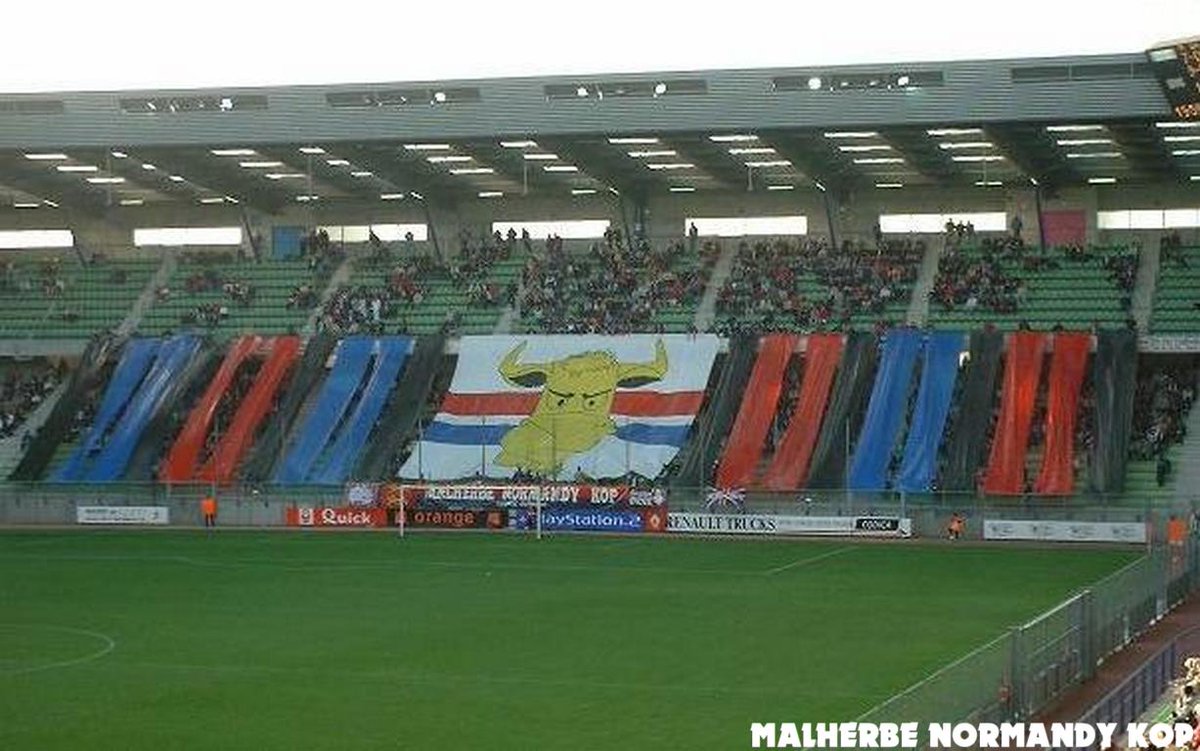 BenoitCaen's tweet photo. #teamSMC #dansle retro
Caen - Metz 3 mai 2003 https://t.co/duWewgikf7