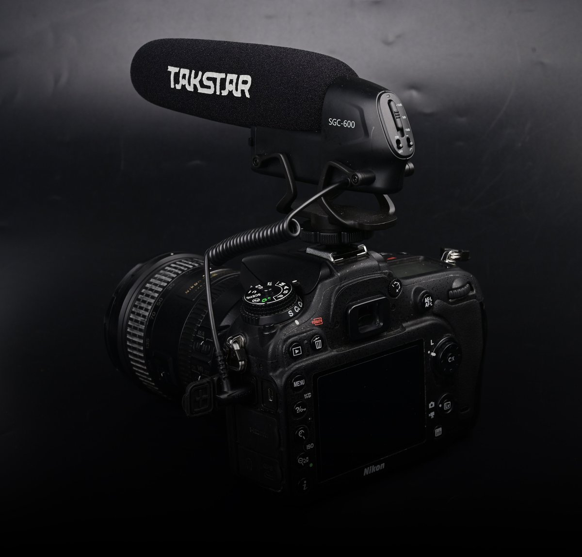 Takstarofficial's tweet photo. SGC 600 with low cut function for background noise below 200Hz to make recording clearer.
Check it out at https://t.co/Ug67hRkl1P #takstar #microphone #mic #recordingmicrophone #vloggingmicrophone https://t.co/IuqAtkEWb4