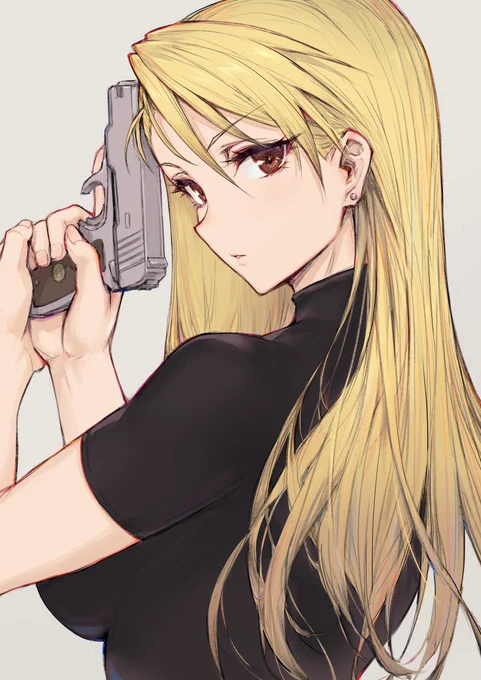 リザ・ホークアイ 