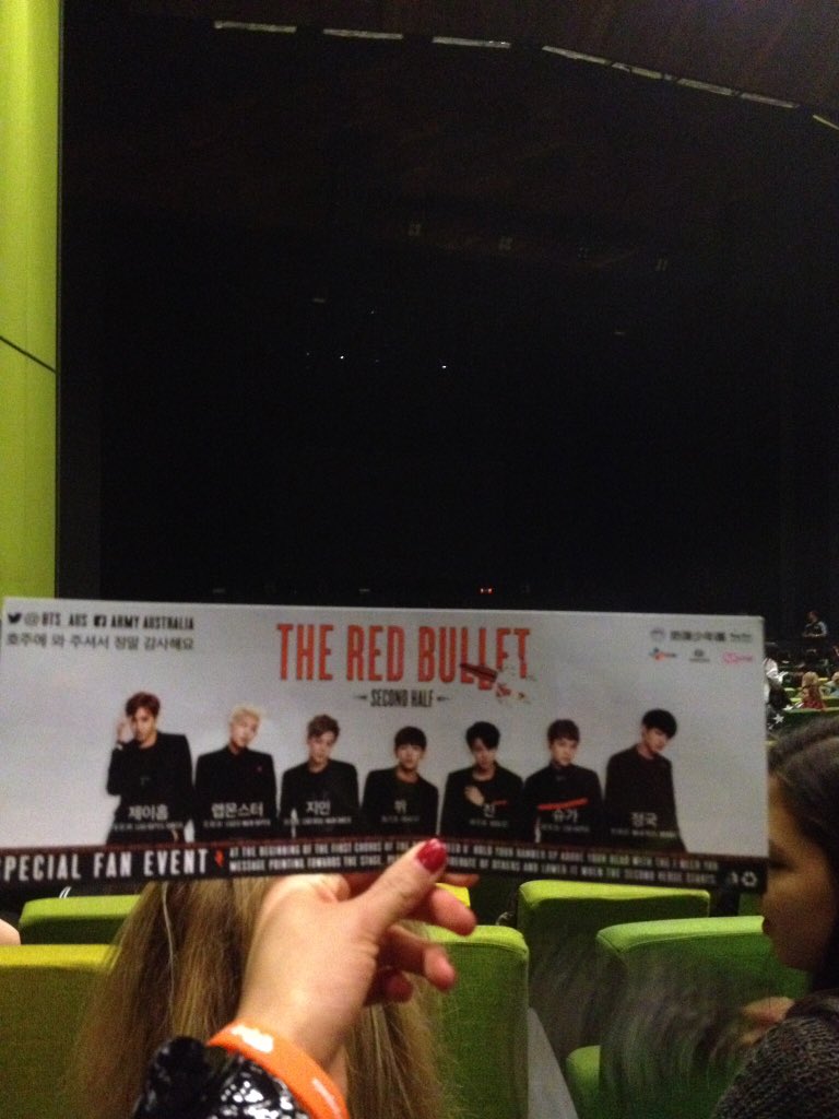 AusArmyProject's tweet photo. Throwback to TRB in Australia!
📸 SBS PopAsia and HelloAsia
#BTS
#방방곡곡방방콘
#BANGBANGCON
#BTSTheRedBullet https://t.co/FIeBjTZluE