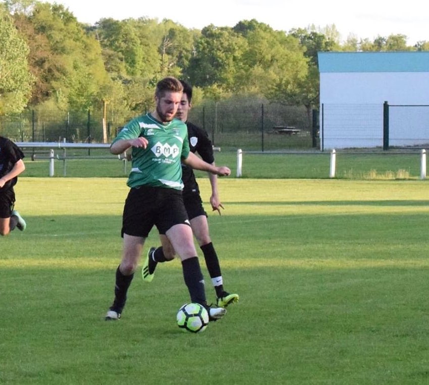 fcconfolentais's tweet photo. 🎙Un jour - Une interview #Interview4 TOM KOCKEN ⚽️
📲 https://t.co/h4wq03PoUt https://t.co/IIUBfQTQzF