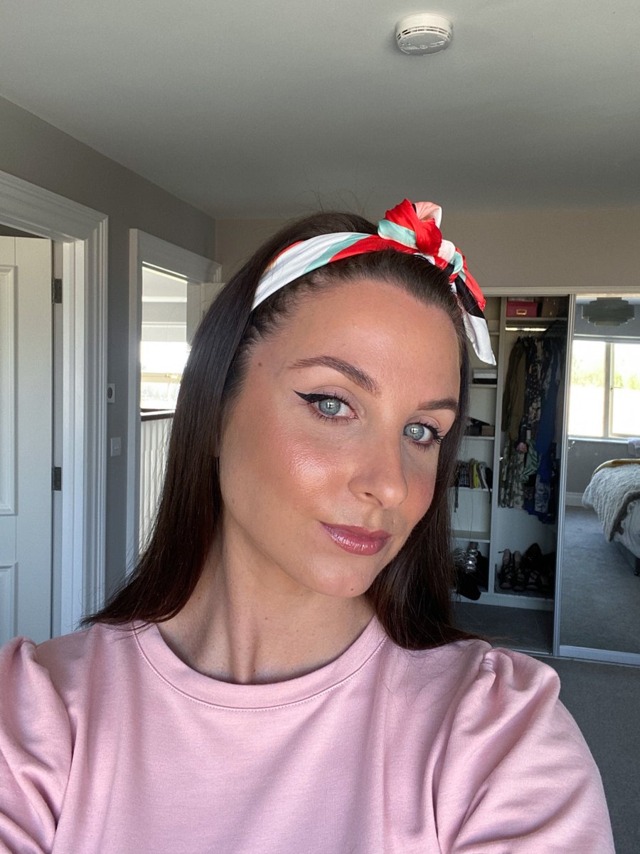 LisaRalphMUA's tweet photo. Mac Studio Face and Body Foundation https://t.co/8xYUcQioT7 https://t.co/sZWr4d8aI5