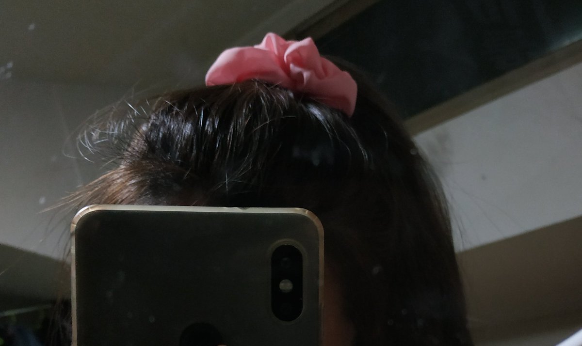 ♥RT이벤트♥
알티추첨 한분께 스크런치 만들어드려요! 단발분들도 쓸 수 있는 미니 스크런치도 가능합니당😊