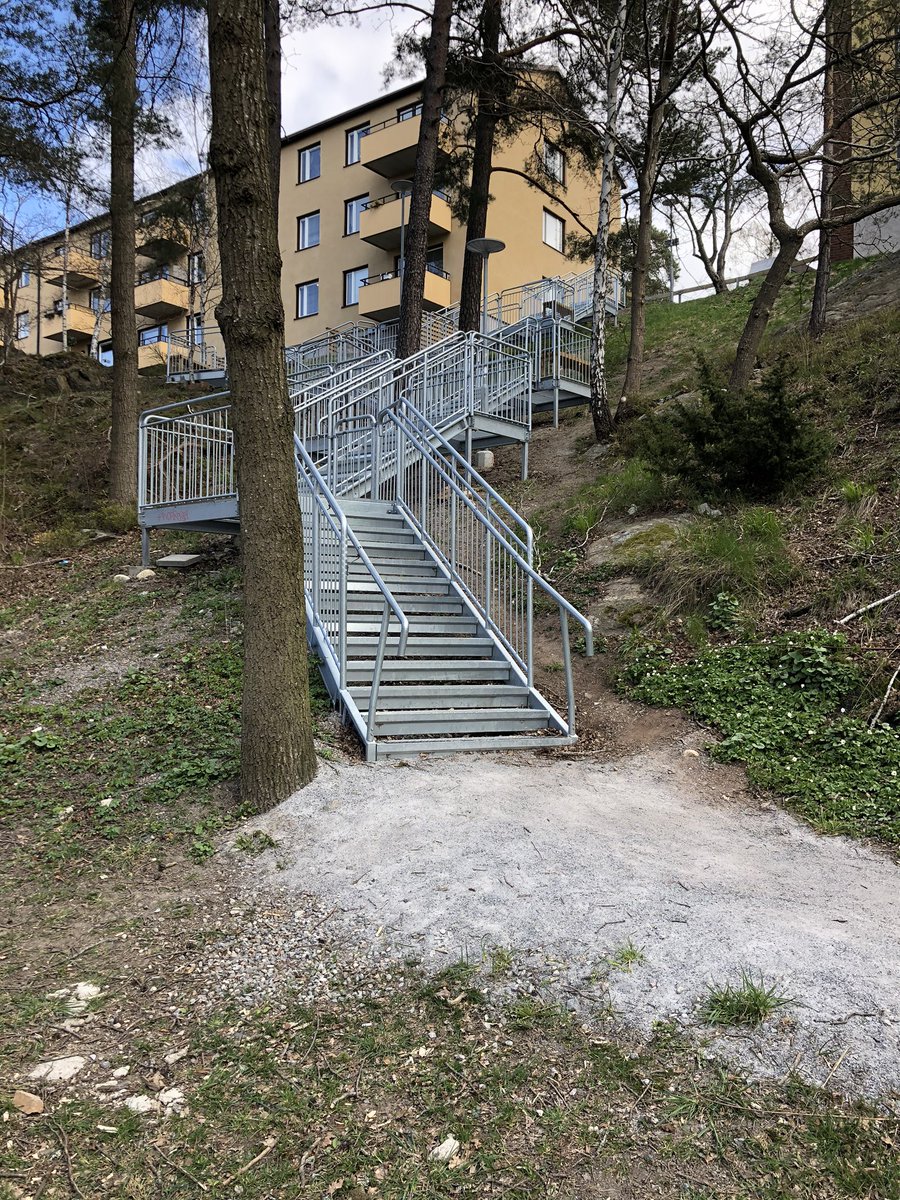 Dr ℕ!∃ℝ tweet media