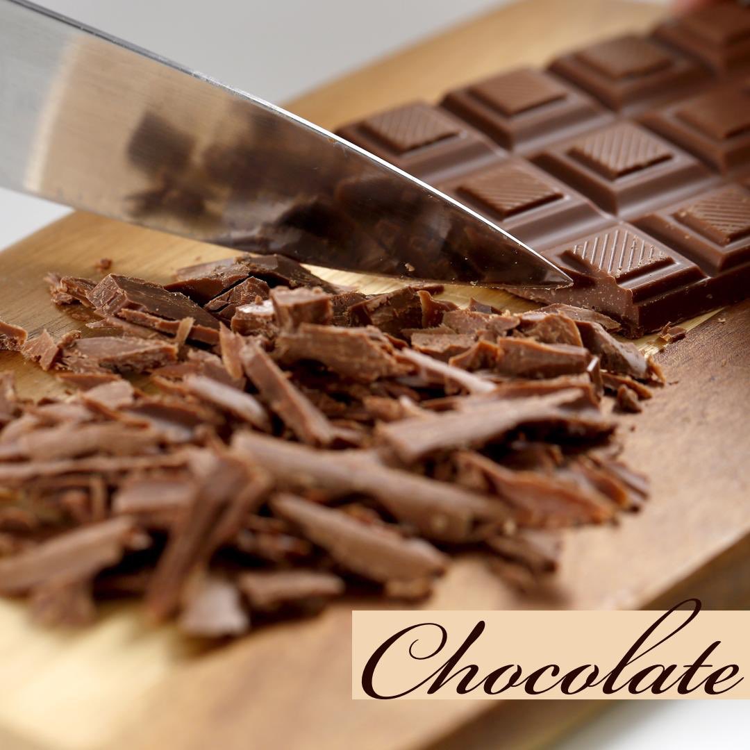 ❤🍫 Chocolate 🍫❤ We have a huge range of beautiful chocolates from 100% to Vegan Milc our offering is incredible and we have something suitable for every creation 🥰 Check out our range on the website now 👀 #HBIngredients #Chocolate #ChocolateLovers #Baking #HomeBaking #vegan