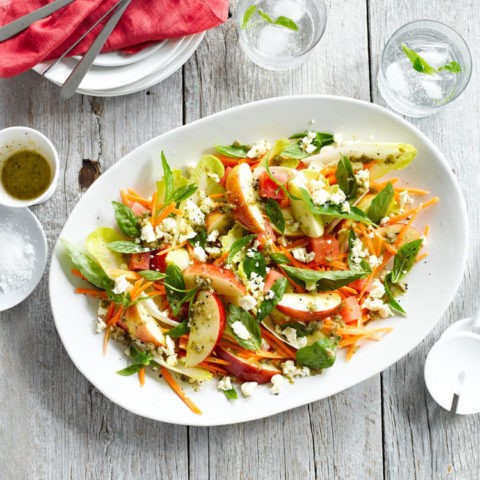 JazzAppleUK's tweet photo. Supersize your salad this Saturday with this delish JAZZ Apple, Watermelon and Feta recipe. Perfect for your weekend lunch! https://t.co/I9oiOO8snL #lunchrecipes #saturdayfood #thefeedfeed #huffpostfood #cookingapple #applerecipes #homecooking #salad #instafood #stayhomestaysafe https://t.co/n5UdyCsPUu