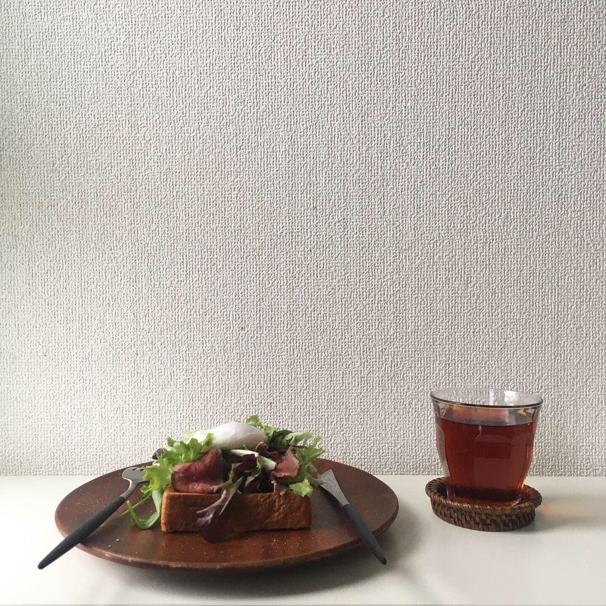 おチヨ 好きなもん語らせたら長いねんて そうでなくてもシャベリやのに またも無印 良品 アカシアプレートの26cm これは今でも売ってますね お皿としてだけやなくてトレー代わりにも使えます 鍋敷きもシンプルで可愛いのよ T Co Fwv2gwnszn