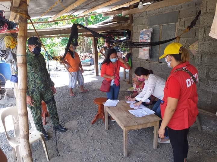 dswdfo2's tweet photo. LOOK: As of April 18, 2020, some 57,143 beneficiaries across the provinces of Cagayan, Isabela, Quirino and Nueva Vizcaya have already received their emergency subsidy from SAP, with a total of P314,286,500.00 already distributed. 
@dswdserves #DSWDMayMalasakit https://t.co/yg6tXTrPeW