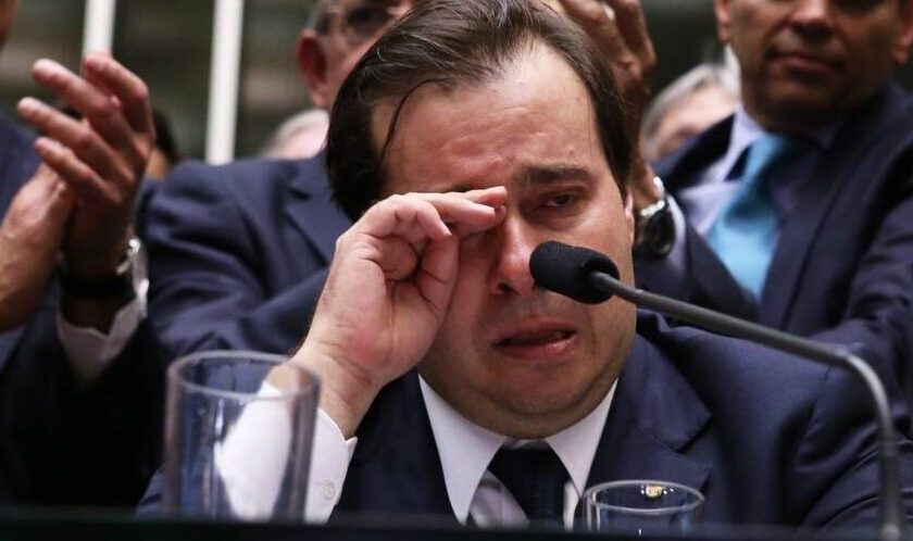 mspontocom's tweet photo. Rodrigo Maia sofre maior ataque do ano nas redes sociais https://t.co/OohfBelvwe https://t.co/y2WIxYNk8a