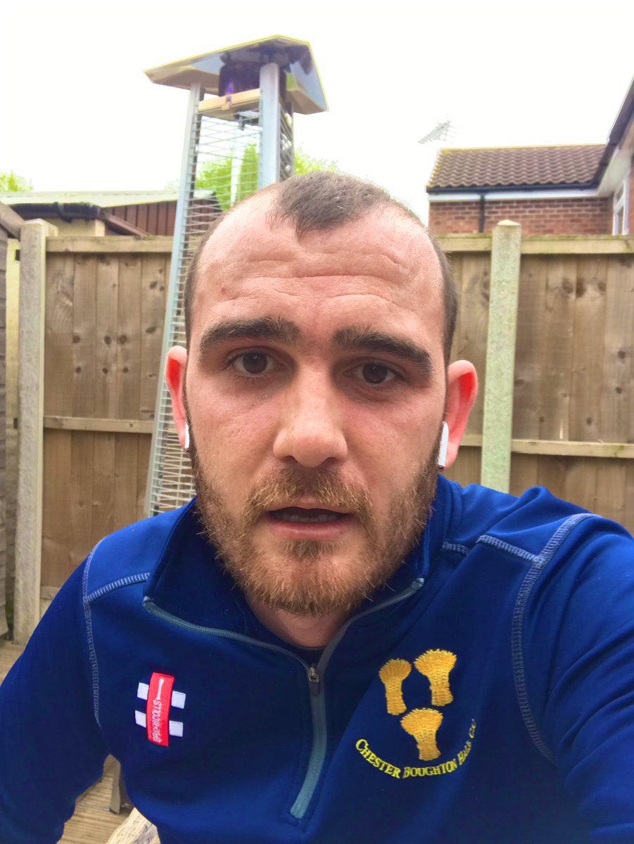 DaveFisher7's tweet image. How this man does it every day I don’t know @ElDino169 👏🏻👏🏻#VirtualFunRun #BeAmazing #RunForDan