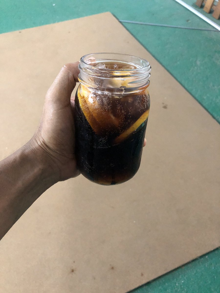 _azreenazman_'s tweet photo. Tdo tghari tadi.panas gler sampai dlm tdo mimpi minum pepsi twist.bgn tdo xleh jadi.terus buat.jgn bulan puasa mimpi mcmni sudahhhh 😂😂 https://t.co/rhgklIYC9P