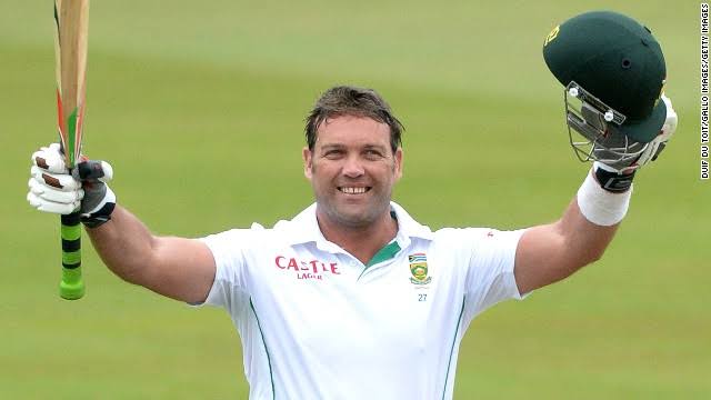 ImBasha_28's tweet photo. Tag 4 people who made you to fall in love with cricket and nominate 4 others to mention the same .. 

Tagging @sachin_rt , @ShaneWarne ,@BrianLara ,@jacqueskallis75
Nominating 
@balakumaran92 , @Cute21894 
@usankaru @HaleedR https://t.co/GzAATGctrP