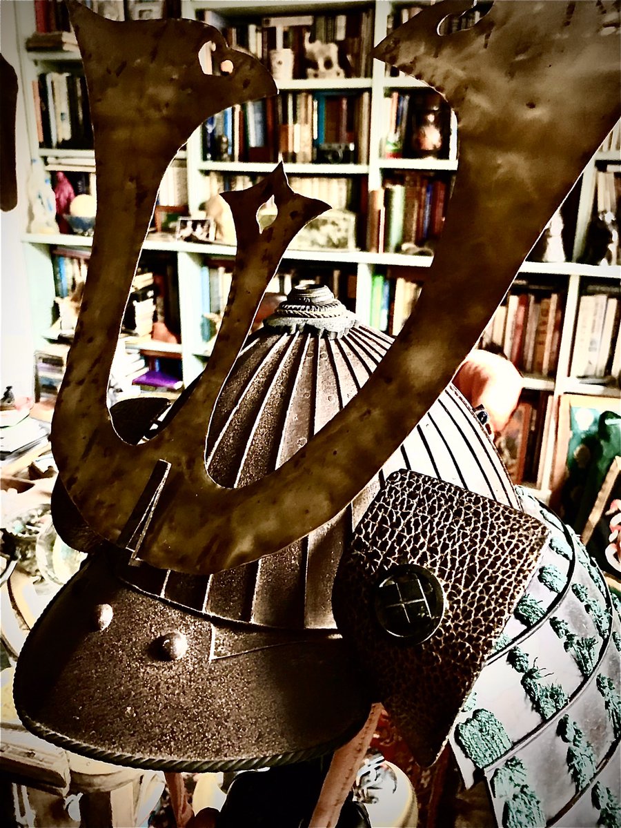 Marc_Allum's tweet photo. Doing some spring cleaning. This 24-plate Kabuto is a real dust trap. A soft paint brush cleaning and a gentle buff with some museum standard microcrystalline wax helps..... #samurai #antiques https://t.co/fMS4F1J9cl