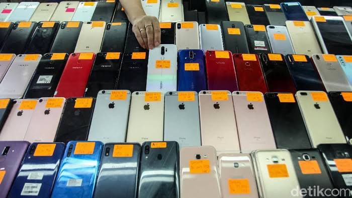 klinikel's tweet photo. Bon Voyage Blackmarket Phone... https://t.co/vXxijiuhvb
