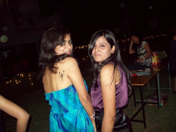 richa_singh's tweet image. Coincidence that #MeAt20 &amp;amp; #WorldHeritageDay are trending at the same time? I THINK NOT. 

My second contribution to the #LockdownChallenges - do keep me posted if there is a list I can run through. This time needs all the counting in the world

Best(ie) of Twenty. #NowAndForever