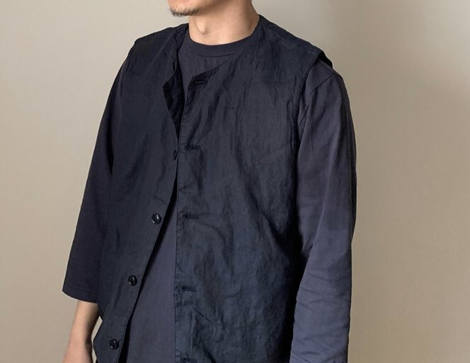 CONFECT_ONLINE's tweet photo. CONFECT
" Linen Vest × Home Style "
↓
【Linen Vest】
https://t.co/IuEUzjLvbD
【Cut and sewn】
https://t.co/sFMRQGBbOA
#confect
#nestrobe
#コンフェクト
#ネストローブ
#linenvest
#リネンベスト
#mensfashion https://t.co/wNs2c5gid5