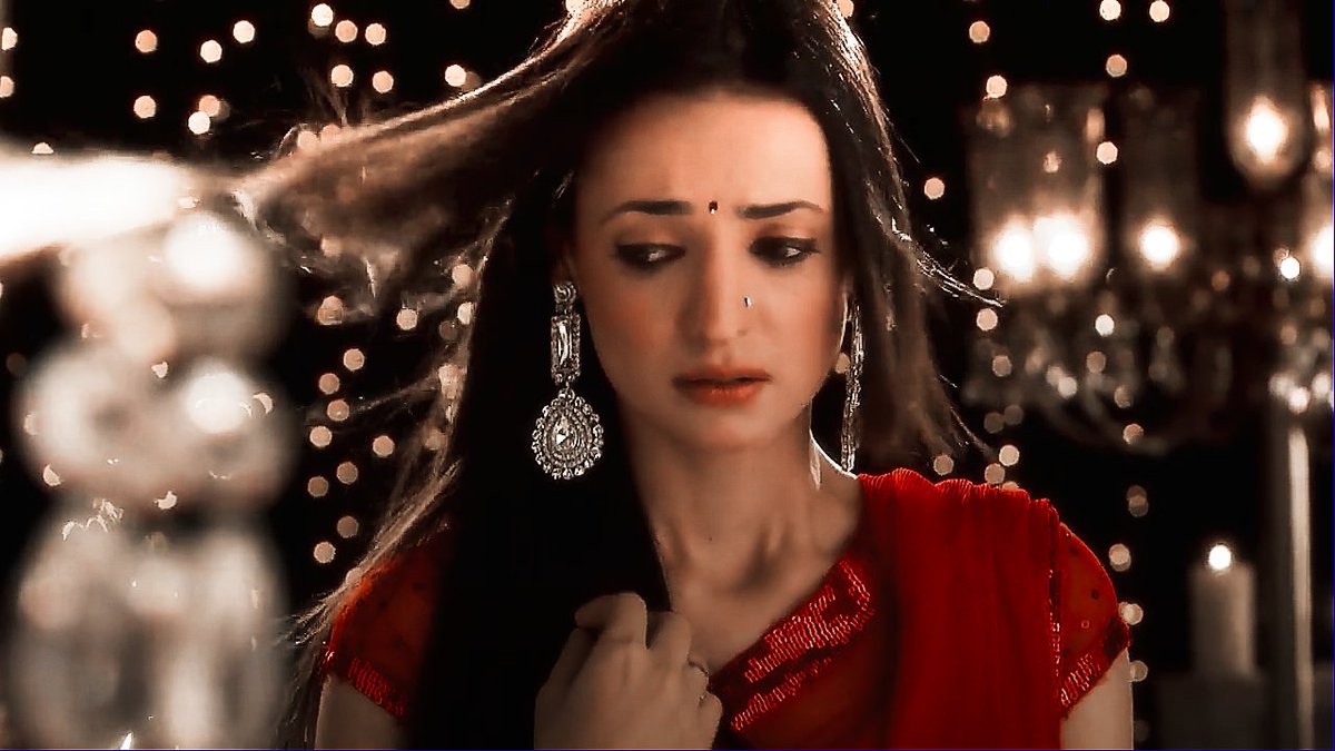 Beauty in Red  #Arshi  #RabbaVe  #IPKKND #SanayaIrani  #KhushiKumariGupta