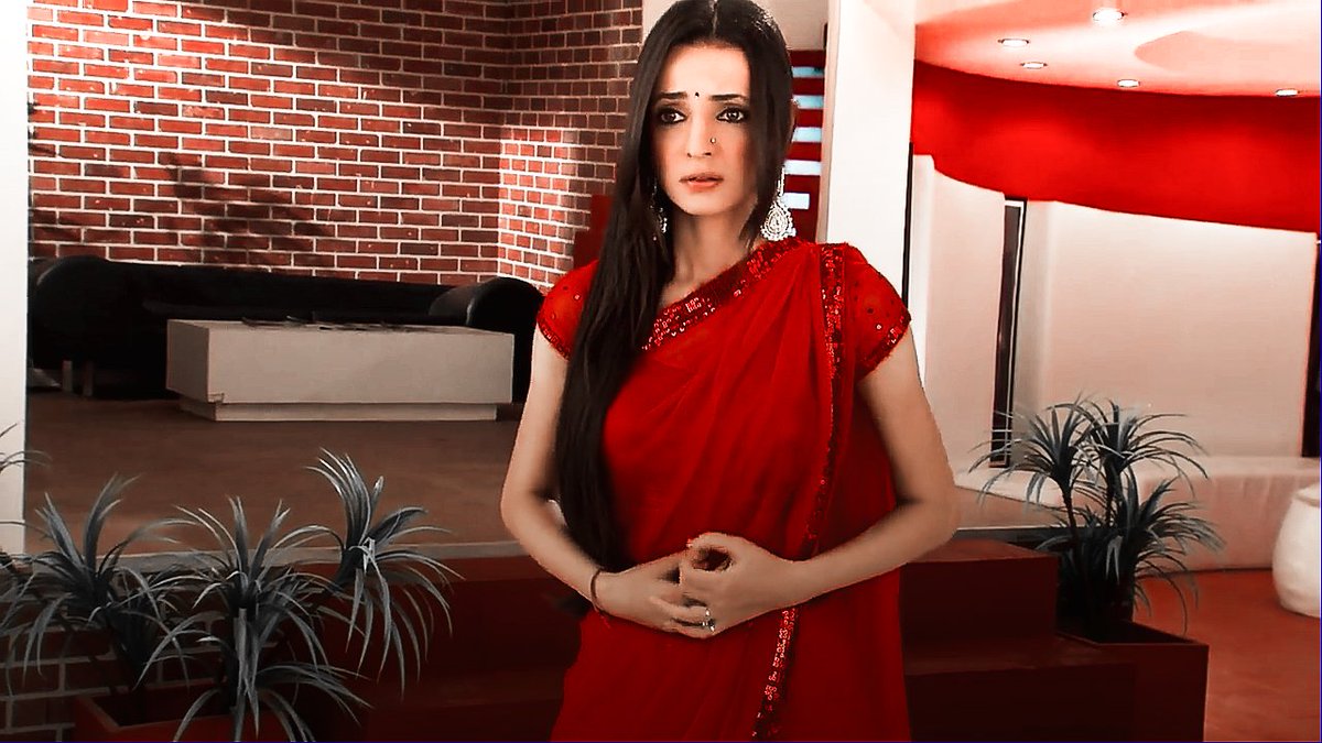 Beauty in Red  #Arshi  #RabbaVe  #IPKKND #SanayaIrani  #KhushiKumariGupta
