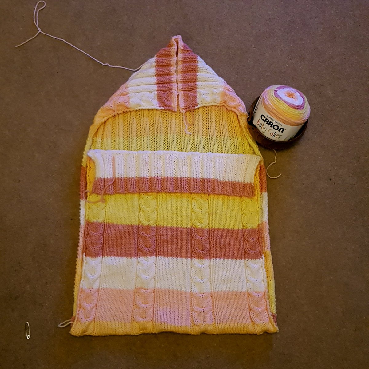 handmade_aminah's tweet photo. Super snuggly baby cocoon 💕🧶
#handmadebyaminah #babycocoon #snuggly #caronbabycakes #striped #stitchedwithlove #madetoorder https://t.co/s0gpqIXdka