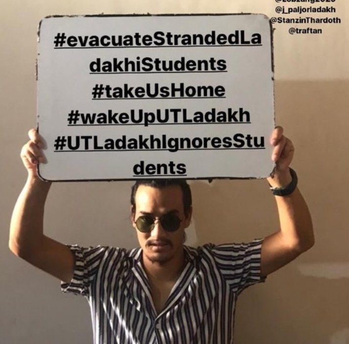 nontsay's tweet photo. #evacuateStrandedLadakhiStudents
#takeUsHome
#WakeUpUTLadakh
#UTLadakhIgnoresStudents
#SocialMediaProtest
@PMOIndia @narendramodi @AmitShah @ladags @DvCom_Secretary @prasarbharti @airnewsalerts @rigzinhimalaya @ReachLadakhNews @ferozargar @LadakhTimes @IgpLadakh @lg_ladakh https://t.co/sXYn1DWIBk