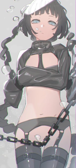 リハビリに描いてたけど飽き申した
拘束ボンテージ 