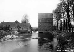 generalMaczek's tweet photo. 📆 16-17 kwietnia 1945 / #1DPKalendarium

Waży się decyzja, która dywizja otrzyma zaszczyt zdobywania Wilhelmshaven.

➡️ https://t.co/vT2Ji7G2Lt https://t.co/xMNEiVW0wZ