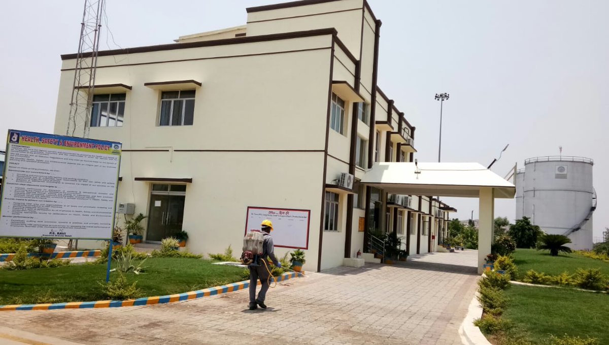 BpclGooty's tweet photo. De-sanitisation drive conducted around depot today on all possible points of contacts like driver restroom,main gate,access,gantry,admin building etc at Gooty https://t.co/2BfRdanan6