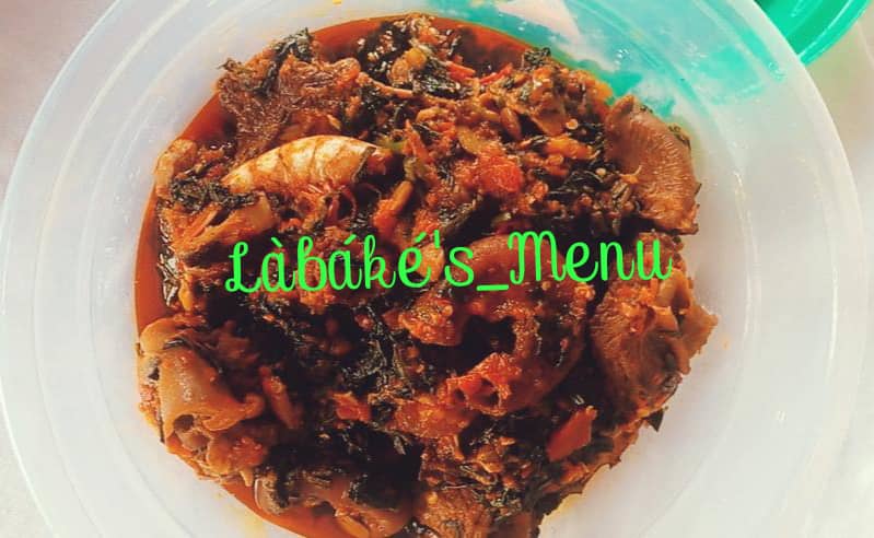 Labakes_Menu's tweet photo. Weekend sales💃💃💃💃💃

Get our 1.4 litre bowl of Efo Riro with Beef/assorted meat, smoked fish, dry fish, ponmo, dry jumbo prawns for 2,500 delivery excluded. 

Don't sleep on this offer😋 

#abbakyari 
#kemitalks 
#LearnFromTacha https://t.co/QgyeBqqLI1