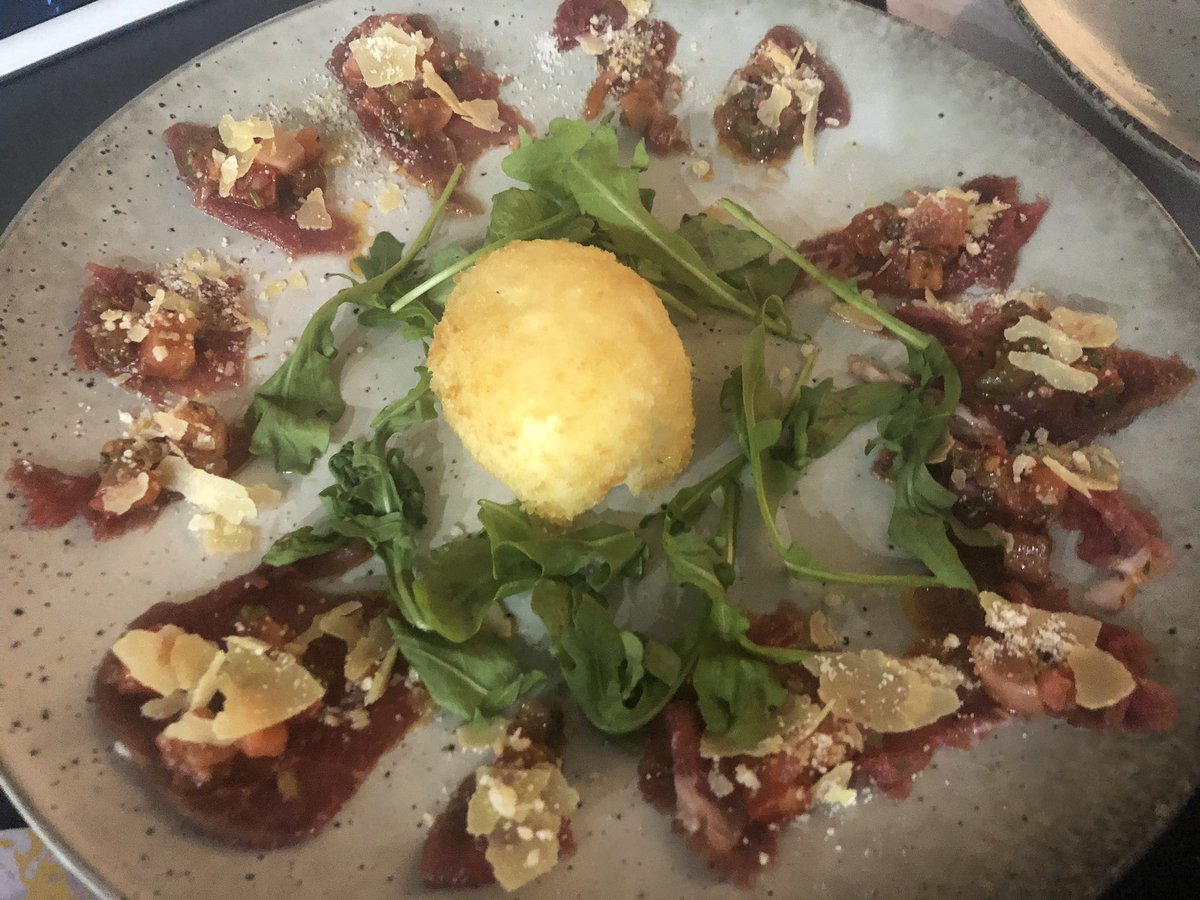 vicki_woods_au's tweet image. Matt Dillows Degustation to your door from the Deck Cafe #sogood #isolation #virtualdinnerparty @carolduncan @LindaDrummond @I_am_Lake_Macq @julesaj1 @newietraveller @synapse101 @bradjameswebb @drcraven