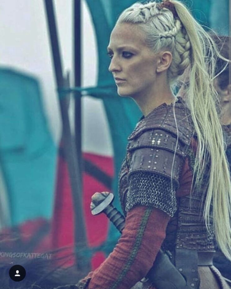 Vikings Valkyrie on X: Badass #Torvi #shieldmaiden #Vikings via @gee_hirst  Instagram  / X
