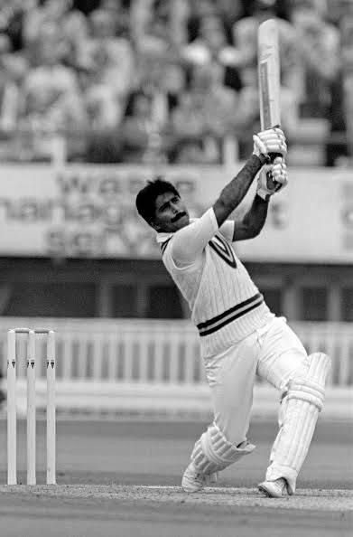 downthegroundtw's tweet photo. #OnThisDay
Javed Miandad hit that famous last ball six of Chetan Sharma's bowling as Pakistan defeated India by one wicket to lift the AustralAsia Cup, their first major ODI trophy. https://t.co/d4SLrxx4An