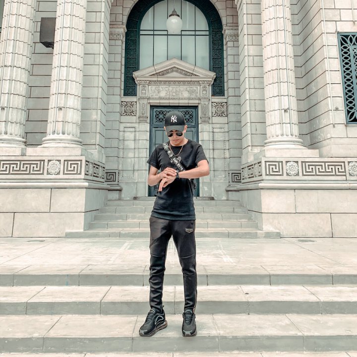 danialjaafar's tweet photo. Come hangout with me on #BIGOLIVE https://t.co/jwlqryexWC https://t.co/m4EbN3Yog7