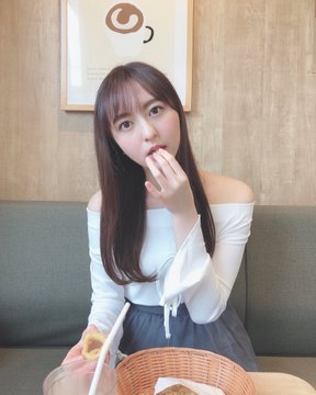 どれだけ前世で徳を積めばこんな可愛い子と食事ができるのかな 末期オタクのヤバいブログ 悠々と行こうよ