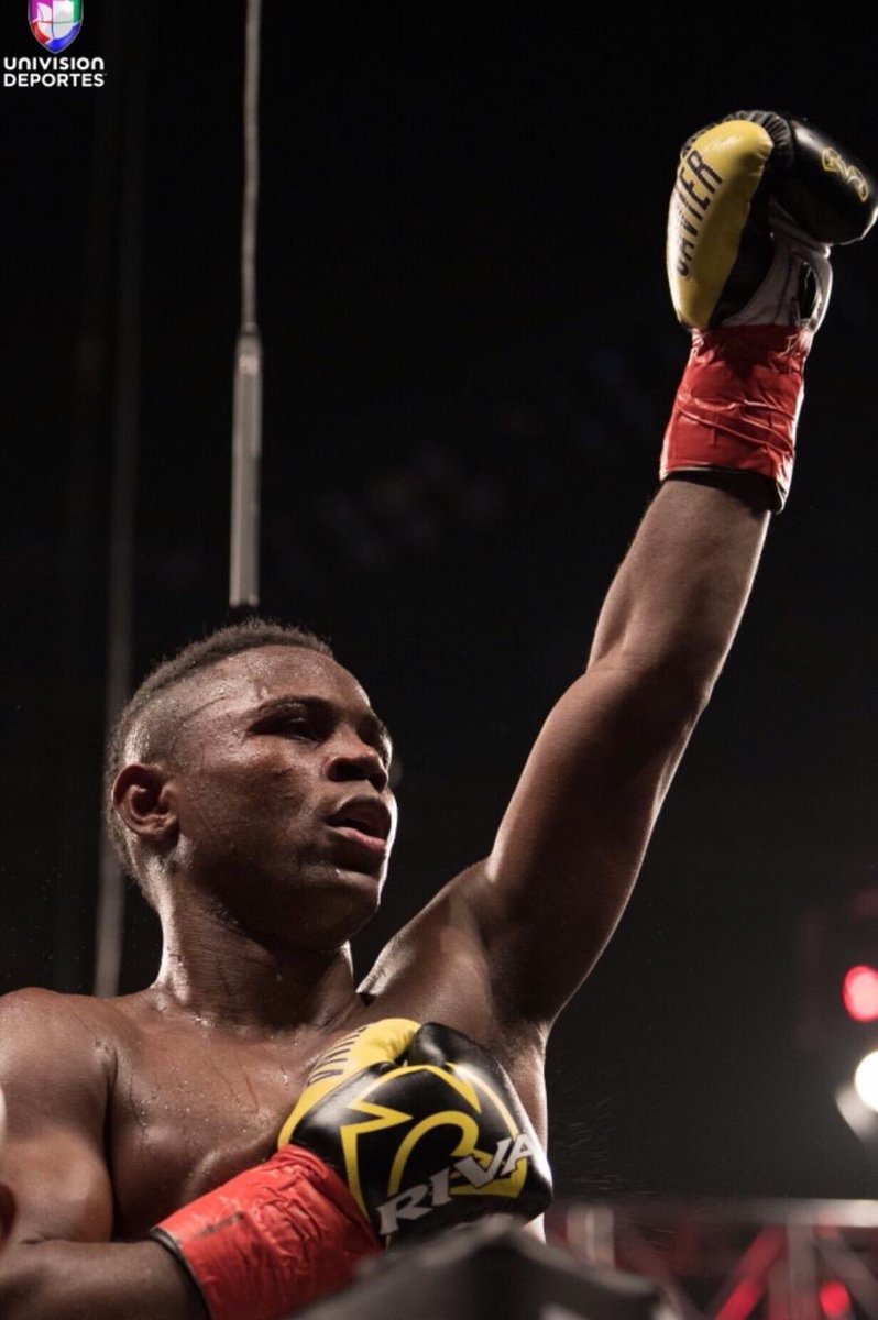 AbejonFortuna's tweet photo. @Realdevinhaney My fight against Luke Campbell is still on my feet, I don't know why this mouth is talking so much and the day I have to fight with you I hope I don't have any excuses to face me and if he faces you I hope he is super prepared to give good shows and I go to my #teamabejon #teamfo https://t.co/b3nHpsQBFV