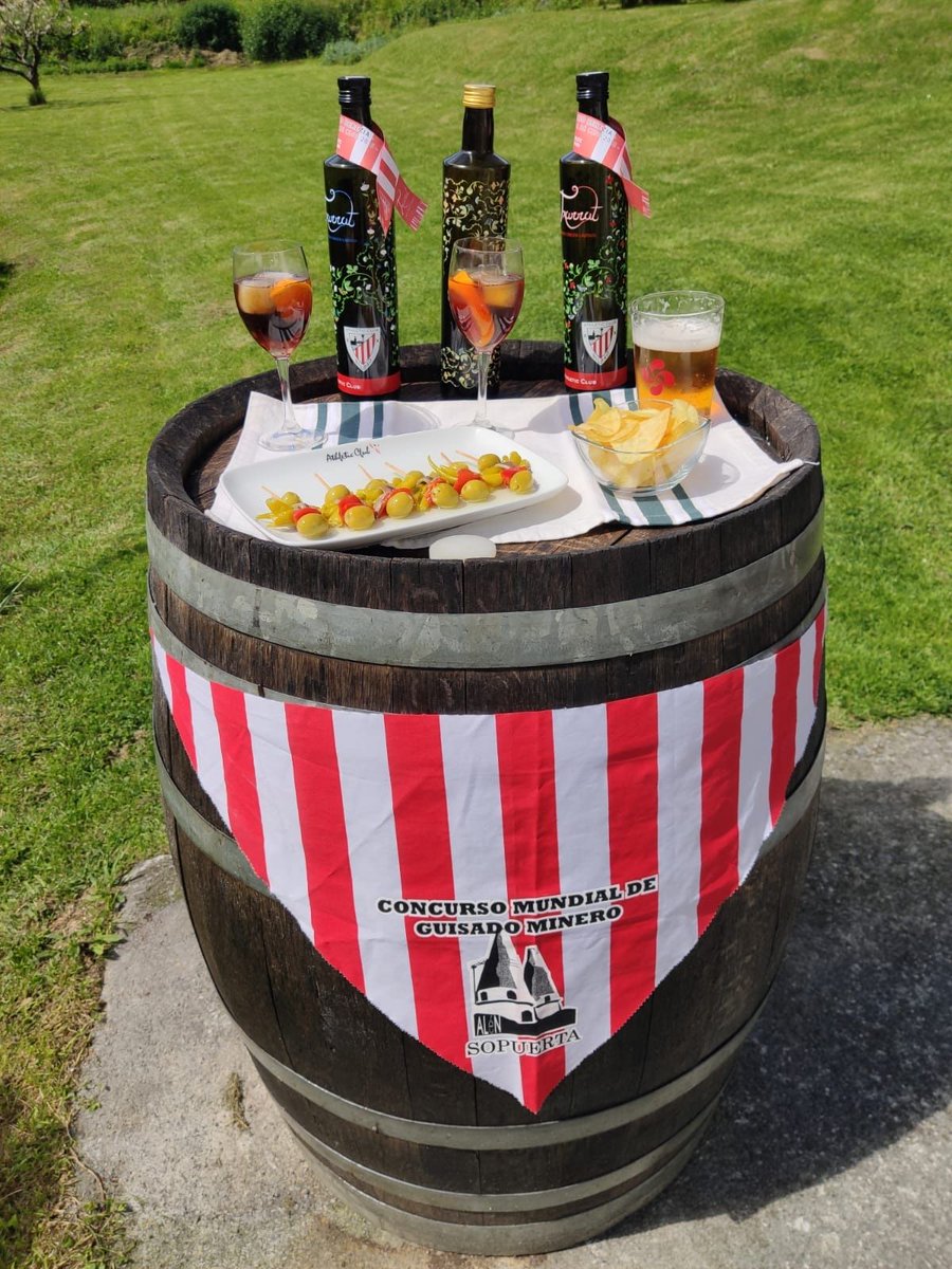 No estamos en Sevilla pero nuestro espíritu Athleticzale siempre está presente acompañado de un Txurrut Vermut (Edición Limitada) 🥂✔️

Desde Sopuerta 👉 Gracias a Janire por compartir 🤗