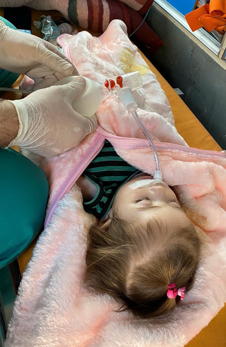 Biz getirdik
Kahraman sağlıkçılarımıza emanet...