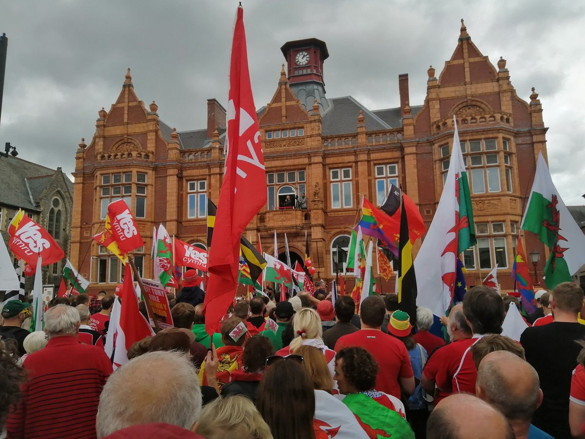 Who's ready for online #AUOBWrecsam??

3, 2, 1... GO!

Cofiwch defnyddio'r hashnodau #Annibyniaeth #IndyWales